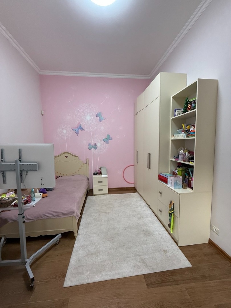 продажа трехкомнатной квартиры номер A-174579 в Приморском районе, фото номер 17